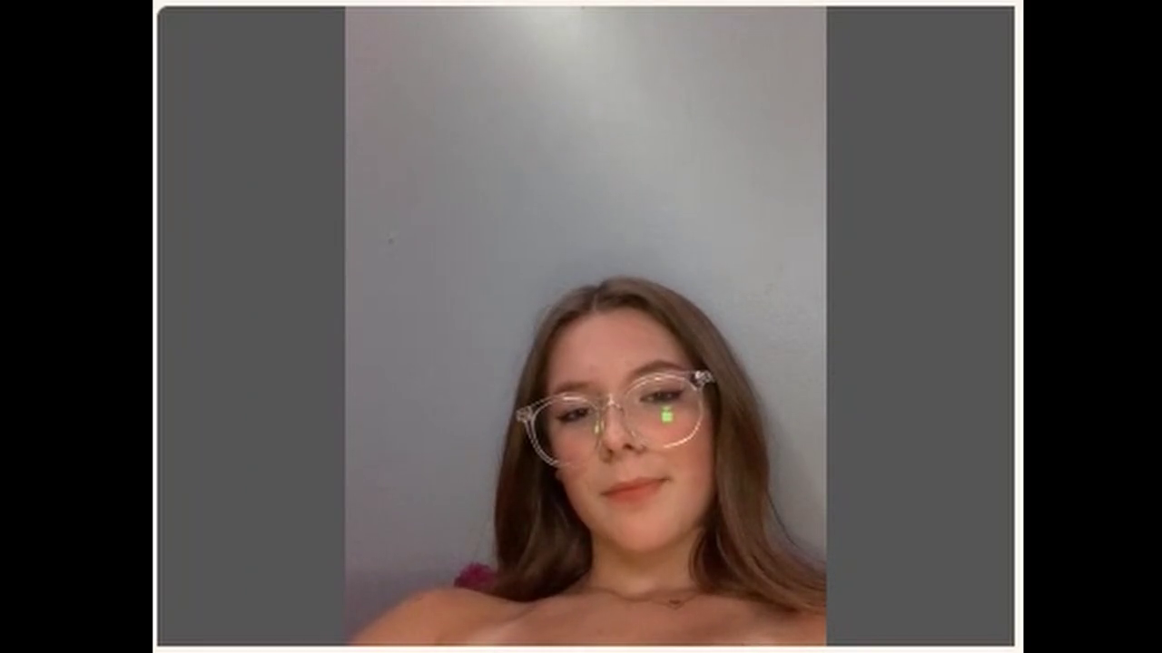 pretty blonde on omegle