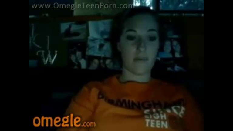 Kaylee flashing on Omegle.avi