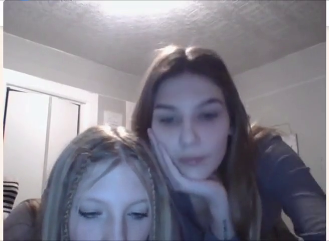2 girls playing omegle game and showing off – Omegle Hot Archive