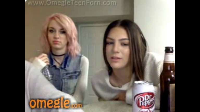 She flashes her boobs on Omegle while friends are watching.avi