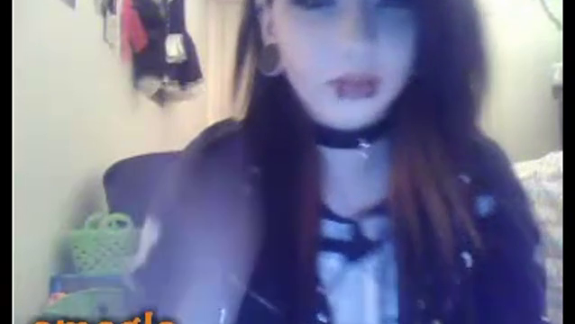 Goth babe flashes tits