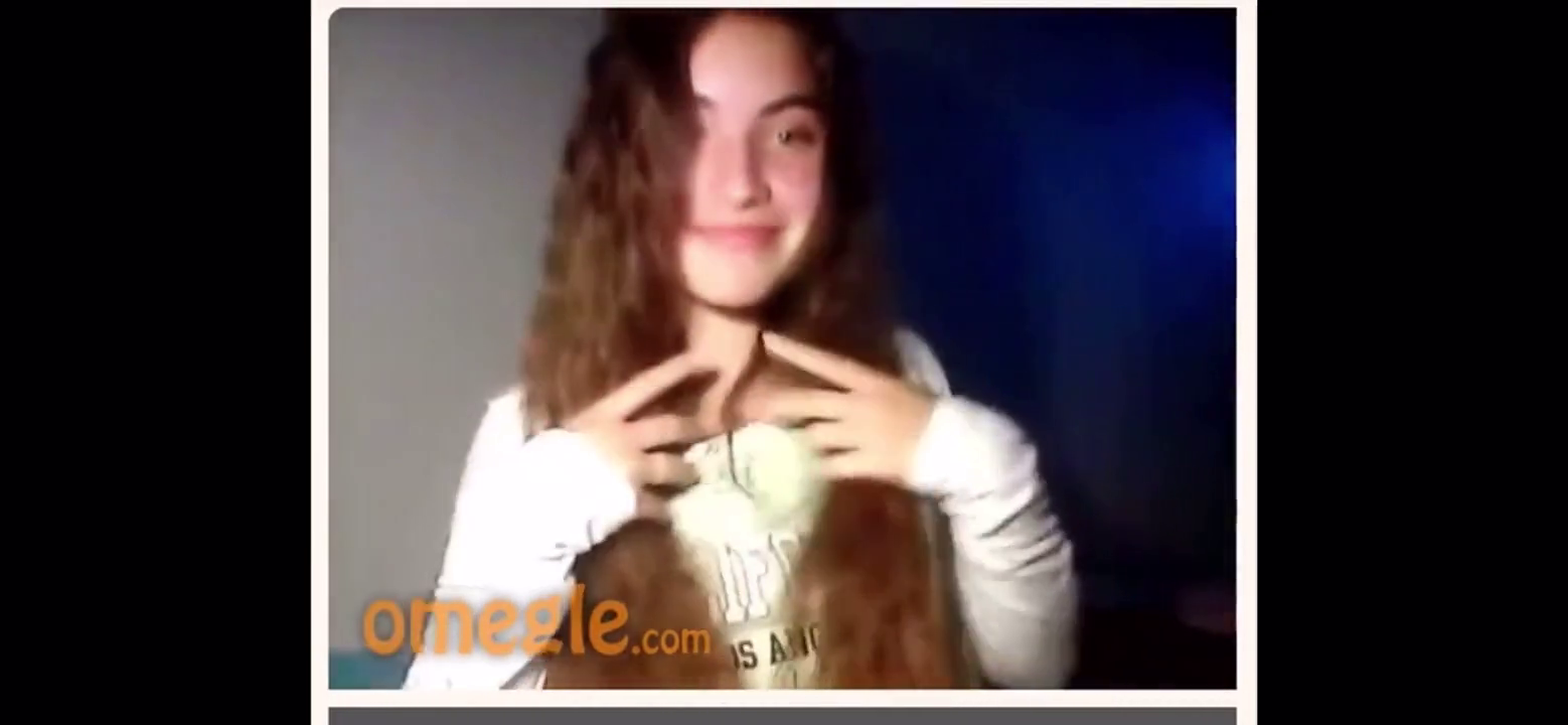 Teen flashing tits on omegle
