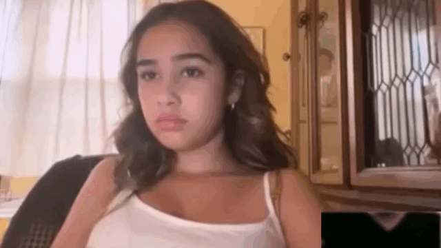 [Omegle] Boobie Tease For BWC