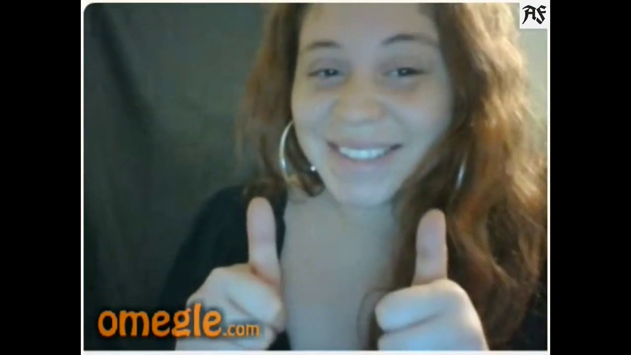 [Omegle/AF] Busty Latina Baddie Shows Tits & Bates