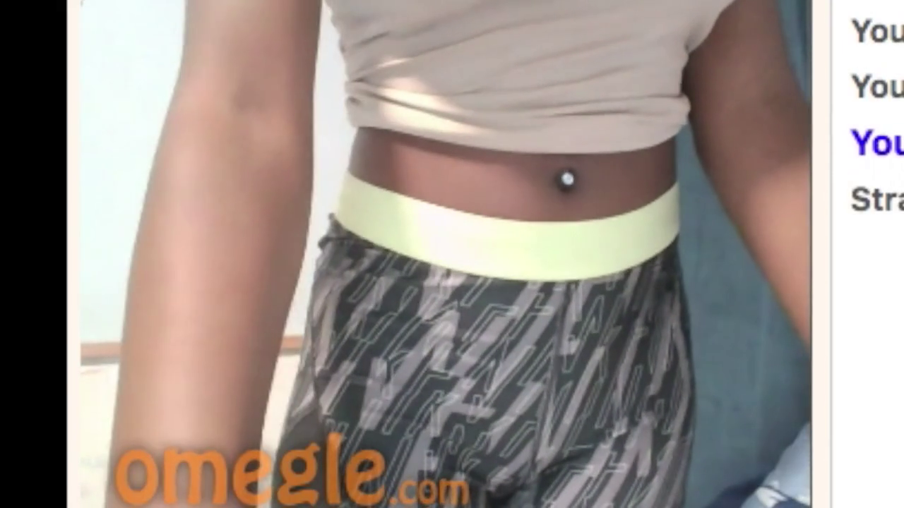 Omegle teen w unbelievable body flashes ass